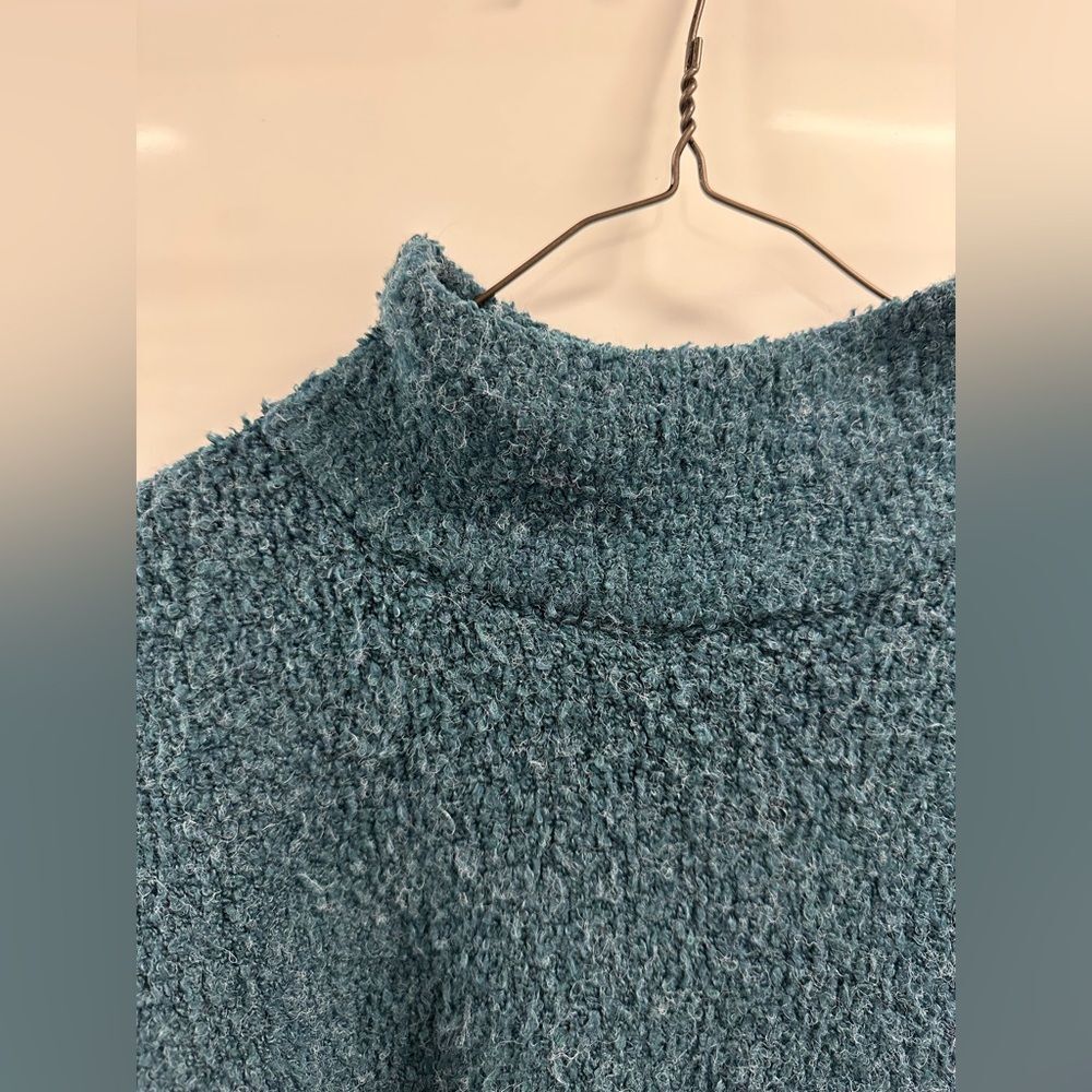 Universal Threads Textured Sweater - Picture 3 of 5